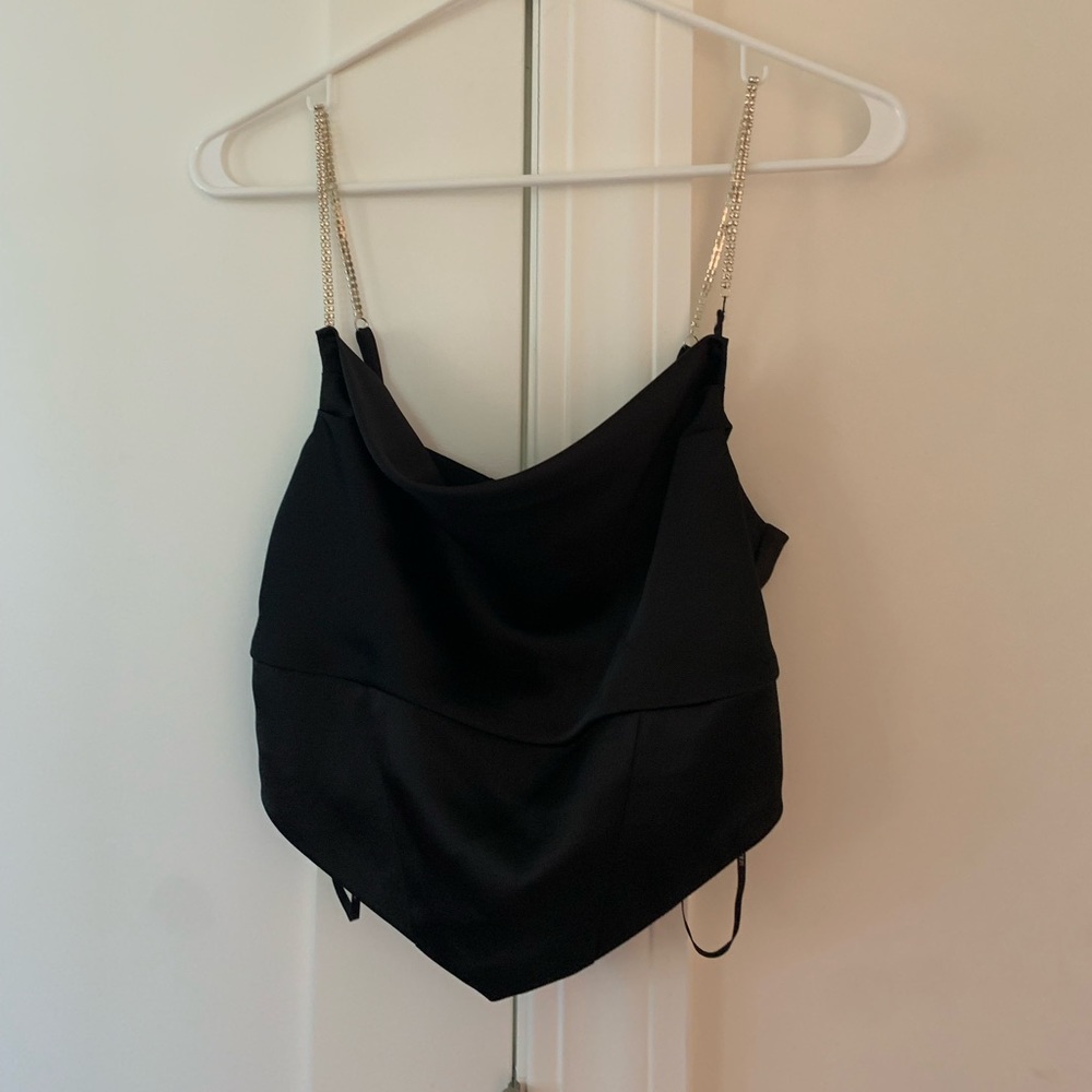 Diamond black going out top